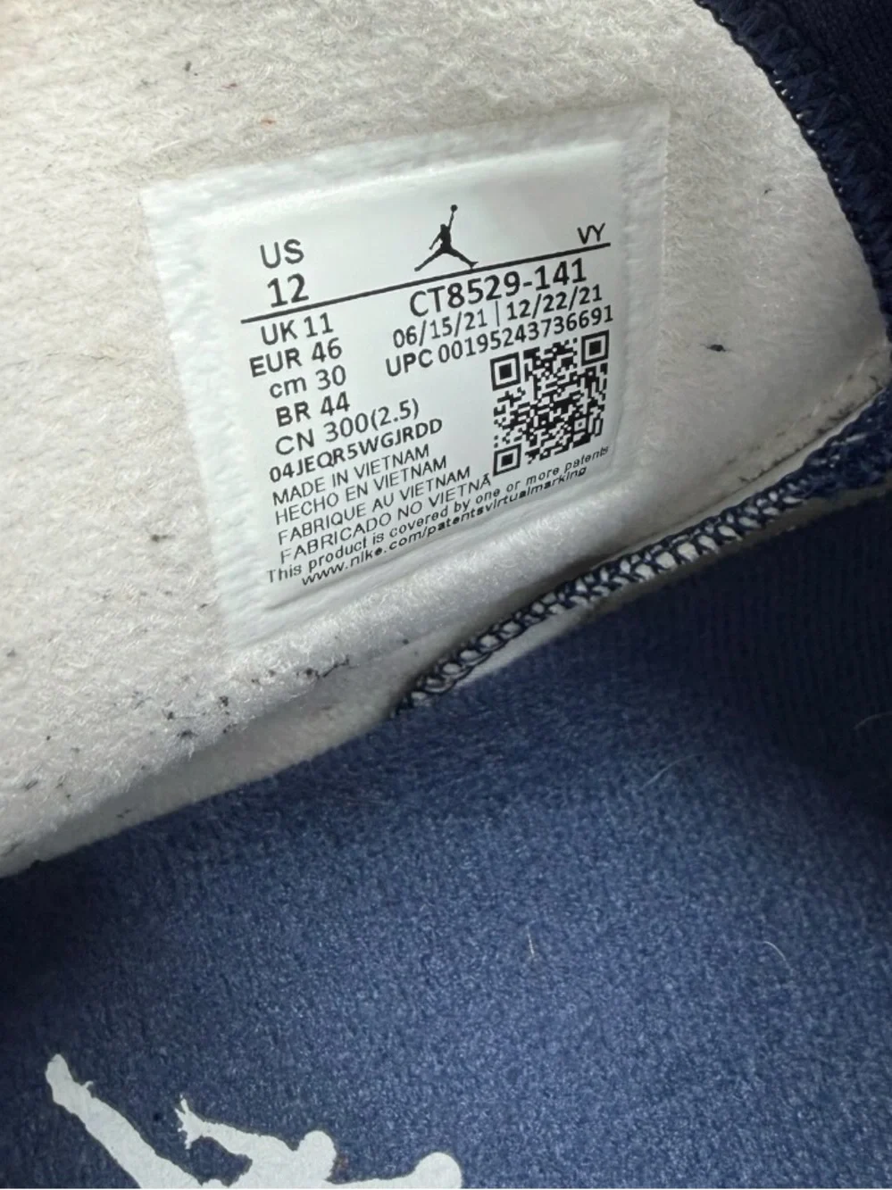 Air Jordan Retro 6 VI Midnight Navy CT8529-141 Men’s Size 12 Good Condition!!